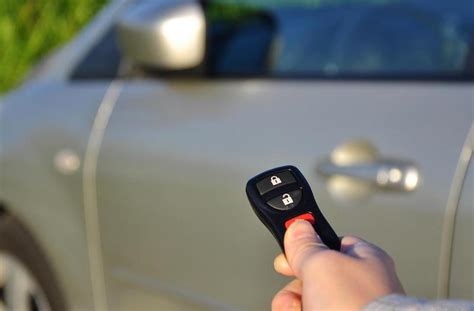 smart access card entry in car meaning|The Difference Between Smart Key vs. Keyless Entry .